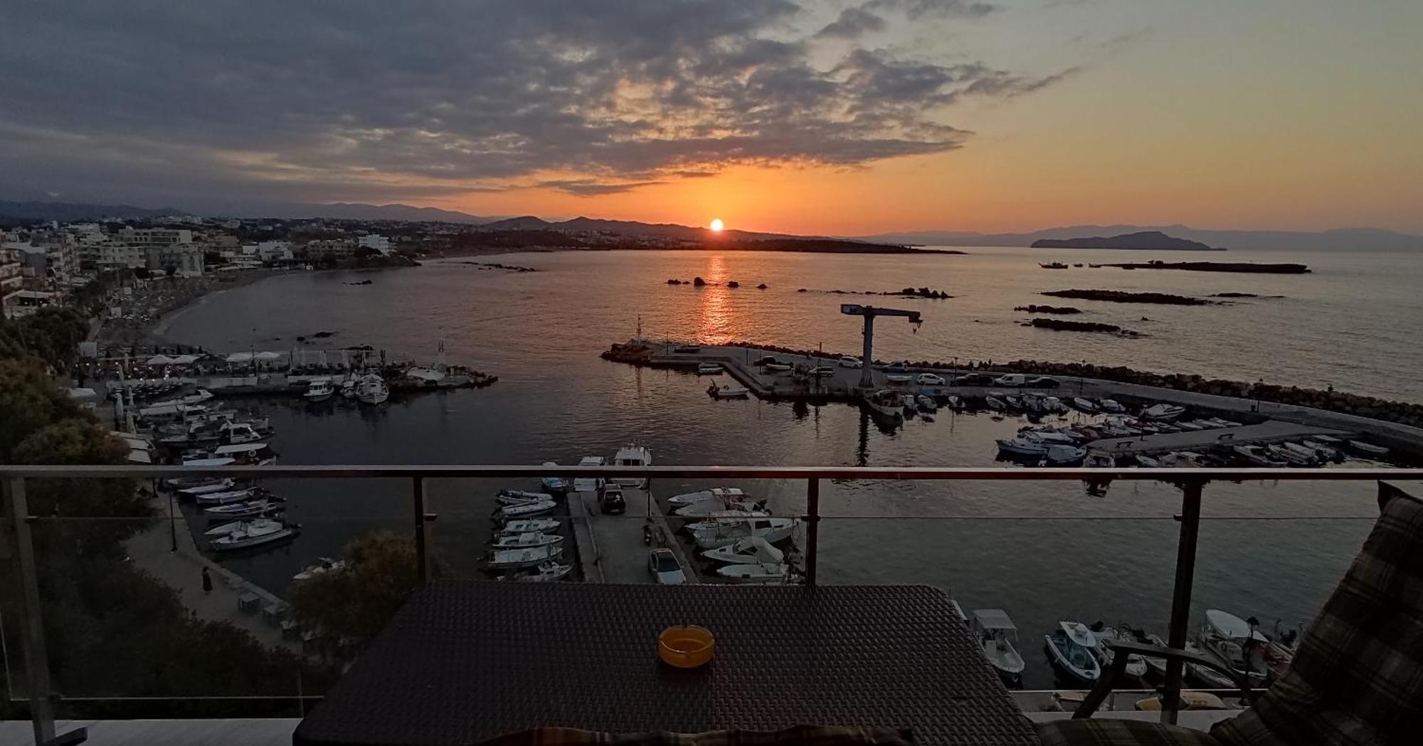 Ferienwohnung Panoramic Sea View Chania  Exterior foto